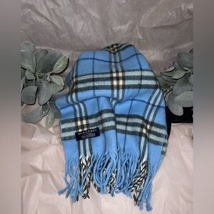 *MINT* Burberry London 100% Cashmere Scarf Made in England Blue Nova Check